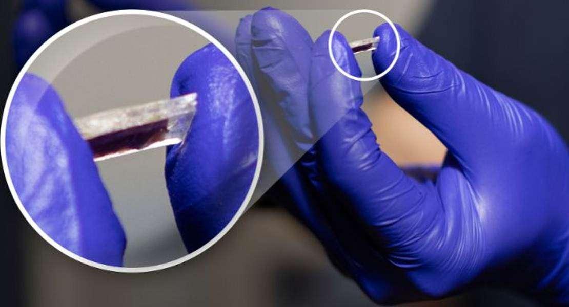 Primo piano del nuovo sensore piezoelettrico sviluppato dai ricercatori dell'Università di Houston