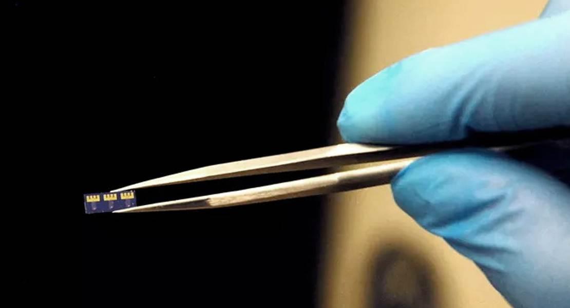 Microchip con un bio-optoelectronic transistor