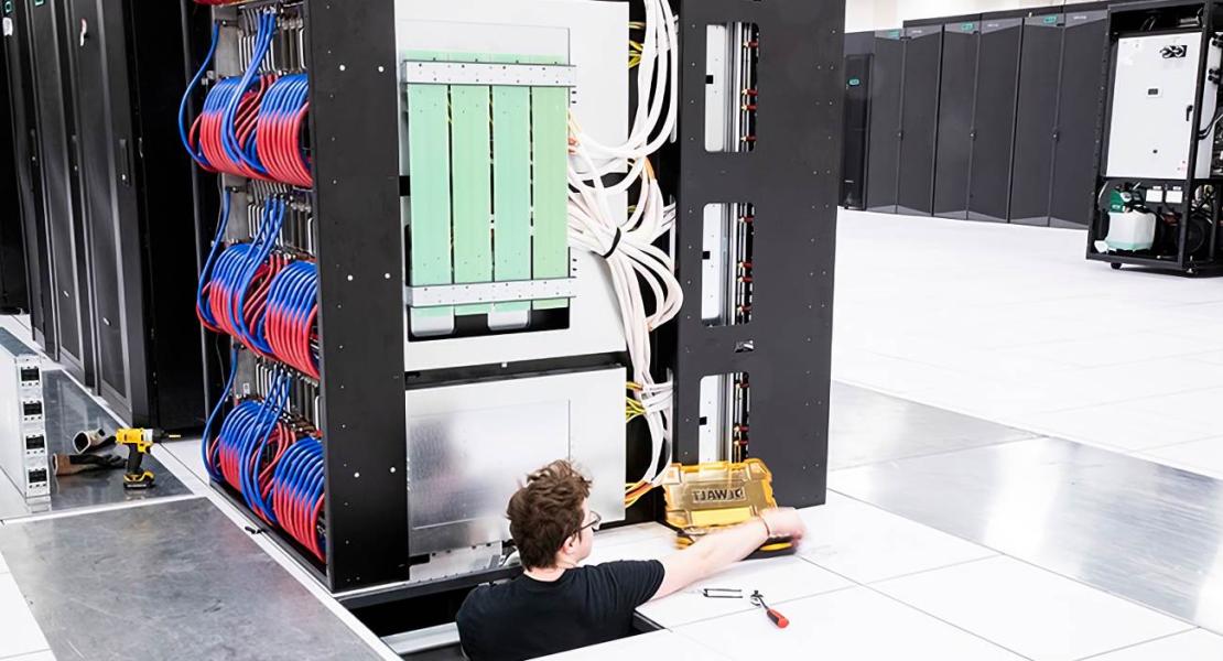 Il supercomputer Venado durante l'installazione al Los Alamos National Laboratory.