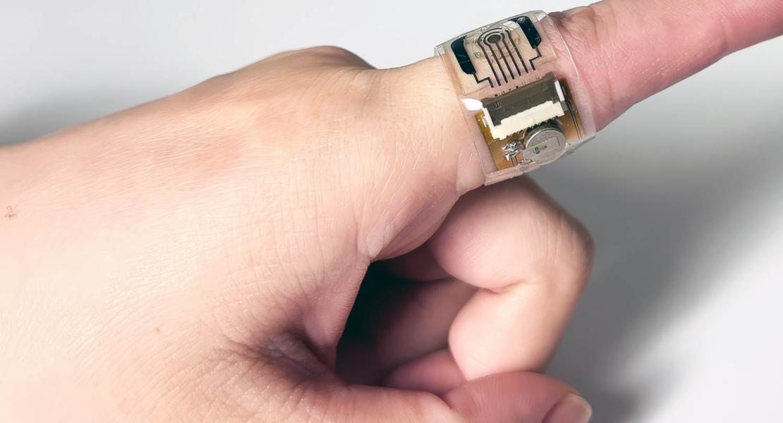 Se ulteriormente miniaturizzato, il sensore potrebbe essere indossato discretamente all'interno di un anello, affermano i ricercatori.